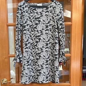LOFT Outlet Gray and Ivory  Floral Long Sleeve Dress Medium